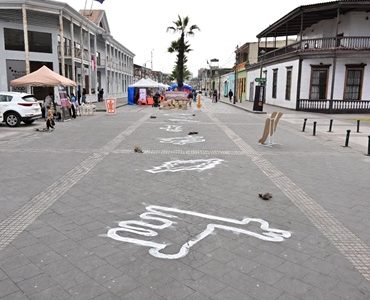 Con intervención urbana en Iquique acercan el patrimonio de Pintados a la comunidad . Iniciativa Ofrenda de Cal» convocó a reflexionar sobre vínculo con el territorio regional 