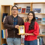 Editan libro que aborda experiencias de pueblos originarios y población migrante. Incorpora fenómenos el de plaza Brasil de Iquique.