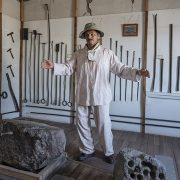 Nuevas esculturas a escala humana revitaliza experiencia museográfica en Patrimonio Mundial Salitrera Humberstone