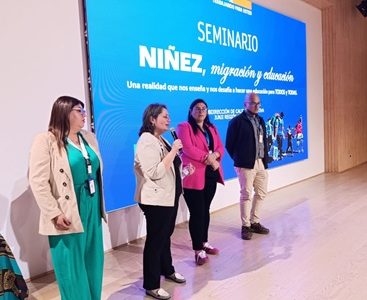 JUNJI reunió a especialistas en seminario sobre niñez, migración y educación, para fortalecer inclusividad e interculturalidad