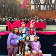 Grupo de niñas del Taller Municipal de Patinaje Artístico de Iquique vivió una experiencia inolvidable en el Open Calama 2026