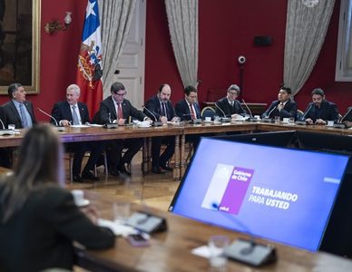 Gobernadores de todo el país proponen acelerar la inversión regional y reducir la permisología para generar empleos