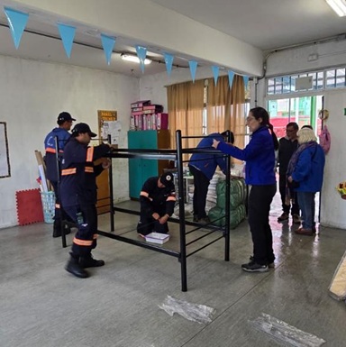 Habilitación de dos albergues y refuerzo en entrega de nylon para afectados por precipitaciones, realizó Municipalidad de Iquique