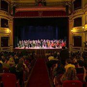 A Teatro lleno la Orquesta Sinfónica de Antofagasta se presentó en Teatro Municipal de Iquique. Emotivo reencuentro a través de la música.
