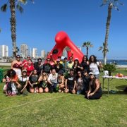 En jornada interdisciplinaria por la salud sexual de las mujeres agrupación «Las Clito», realizó intervención exhibiendo clítoris gigante