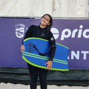 Iquiqueña Emiliana González, actual campeona nacional de bodyboard, se posiciona entre las 10 mejores del Mundo.