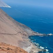 Puerto de Iquique evalúa potencial portuario y logístico en sector de Punta Ballena